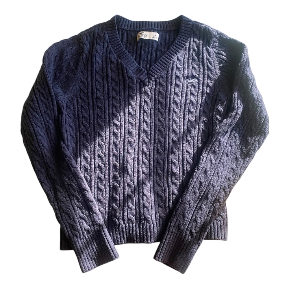 Hollister Women's Cable-Knit Icon V-Neck Sweater (S)